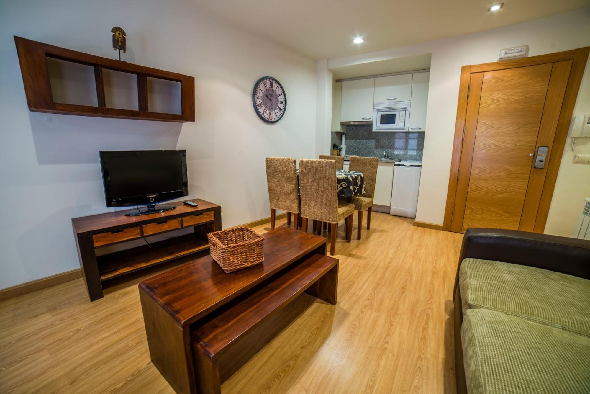 Apartamentos El Cordial De Fausto Llanes Extérieur photo